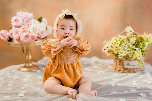 北流六个月宝宝的发育标准 北流六个月宝宝的发育标准